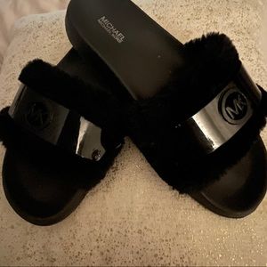 MK Fur Slide Ins - size 7